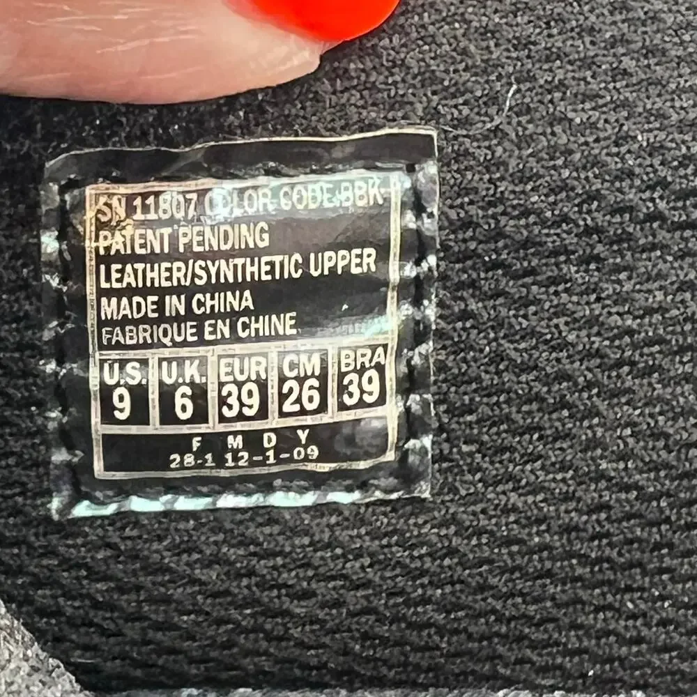 Skechers sketchers shape